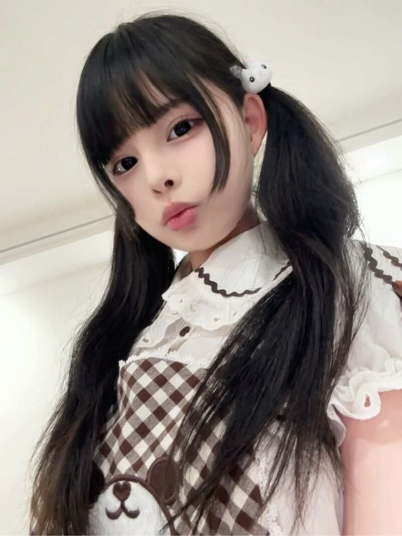 谦瑜伽老师 现场教学 🉑一字马 五星级公寓 173d 99年 蜜桃臀 筷子腿 大长腿 - Photo 9 - 北京 Call Girl