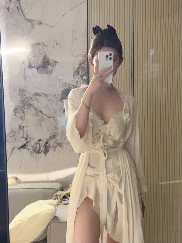 ID: 6428 - 广州 Call Girl