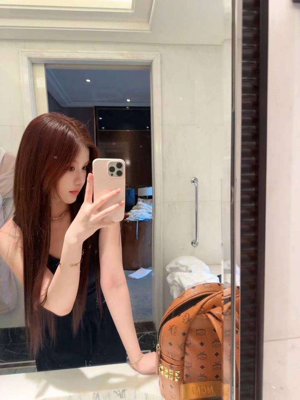 ID: 6623 - 广州 Call Girl