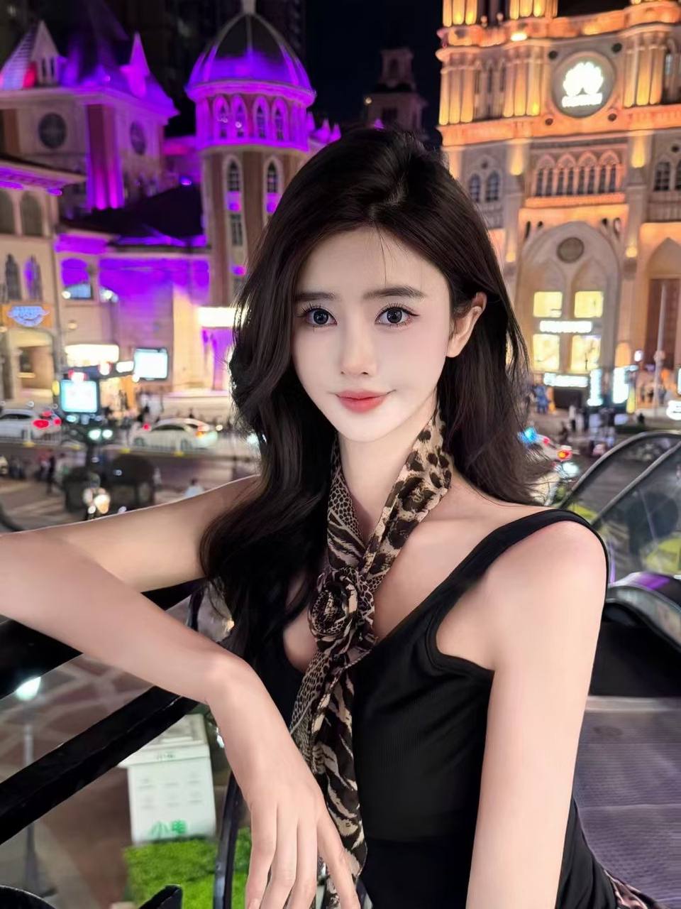 3外5 - 广州 Call Girl