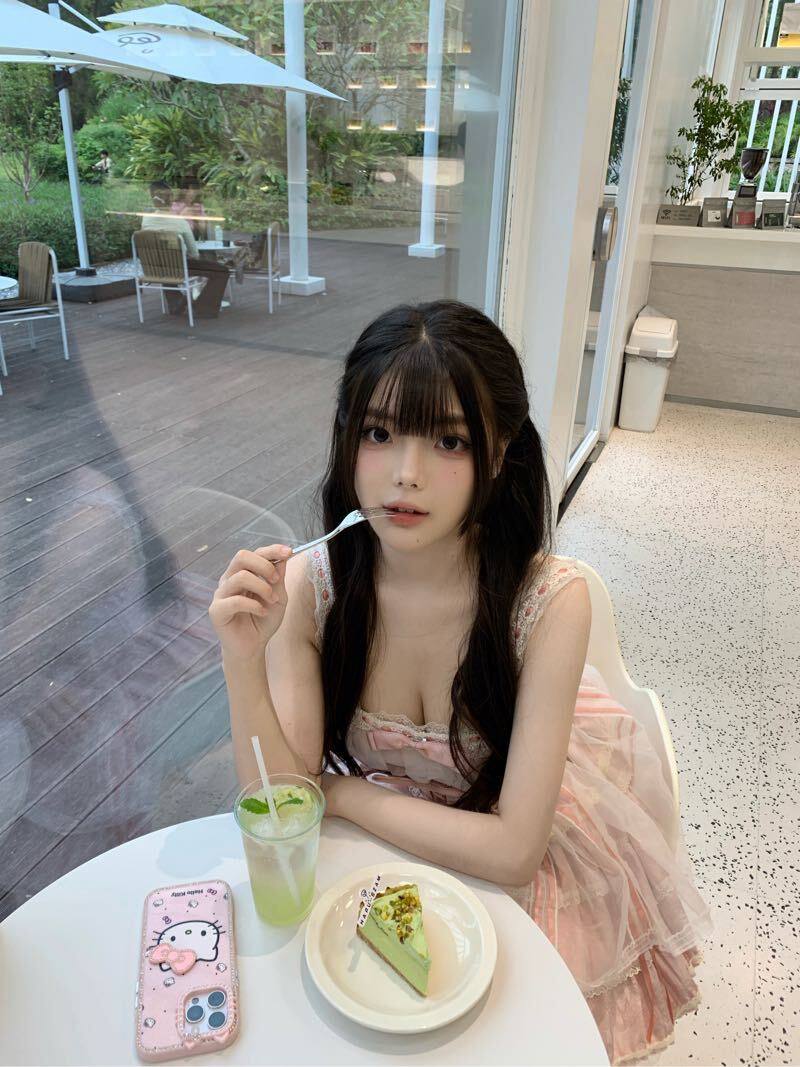 ID: 6930 - 广州 Call Girl