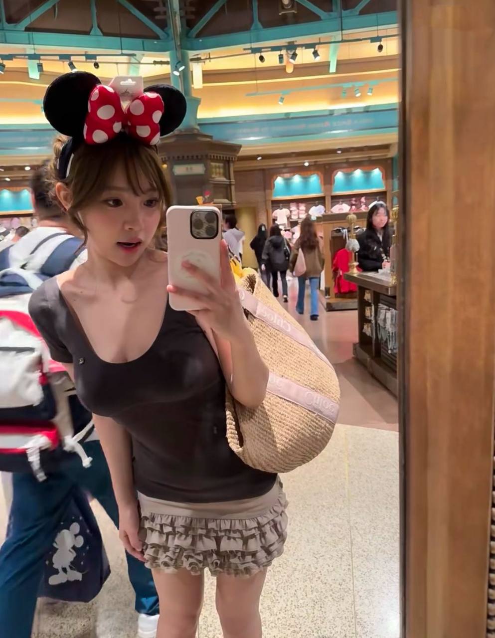 ID: 6956 - 广州 Call Girl