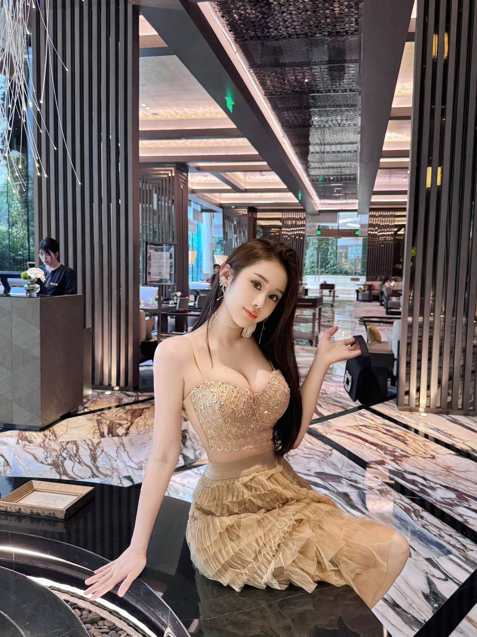 ID: 7063 - 广州 Call Girl