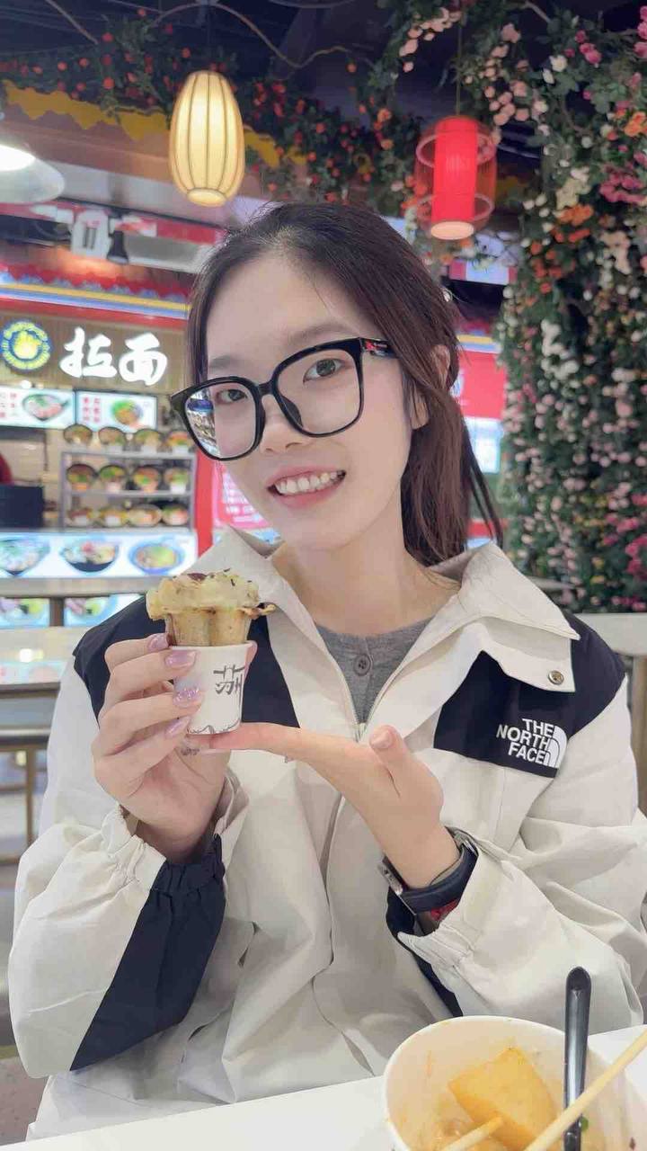 ID: 7037 - Photo 5 - 上海 Call Girl