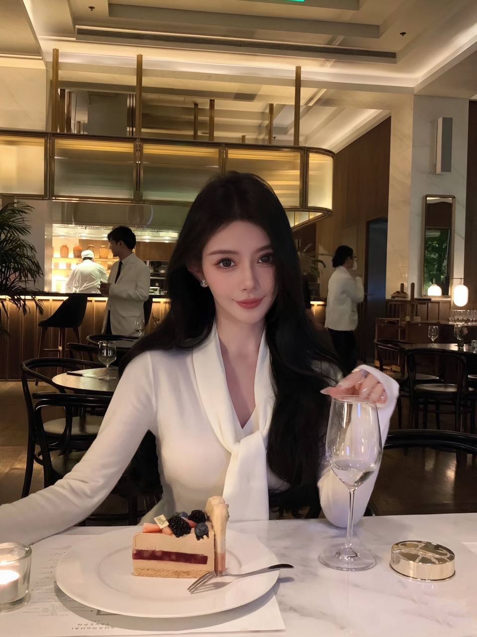 ID: 7081 - Photo 1 - 上海 Call Girl
