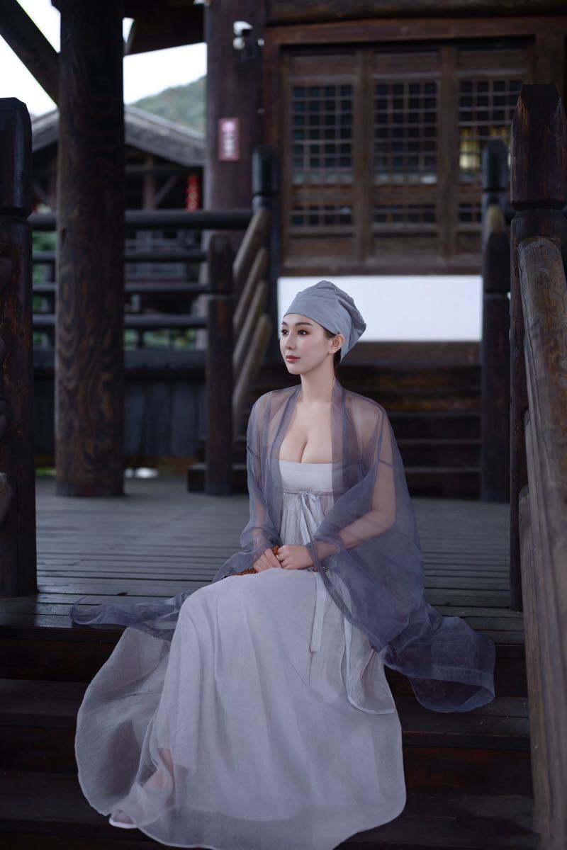 #虹桥区 尼姑 - Photo 1 - 上海 Call Girl