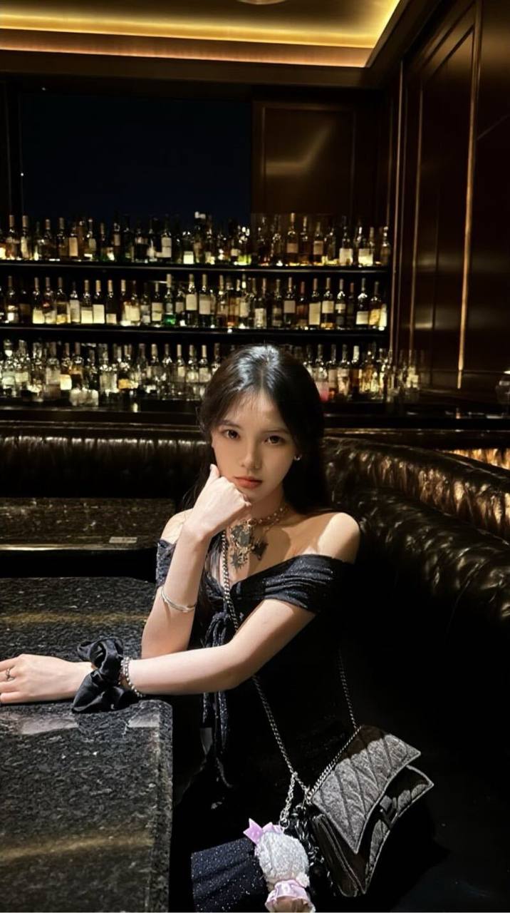ID: 7327 - Photo 1 - 上海 Call Girl