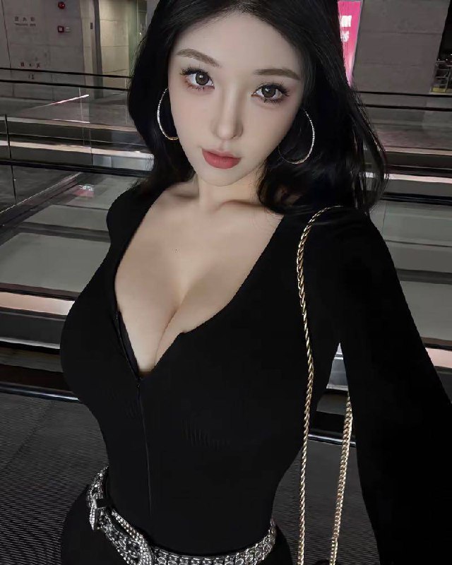 ID: 7667 - Photo 1 - 上海 Call Girl