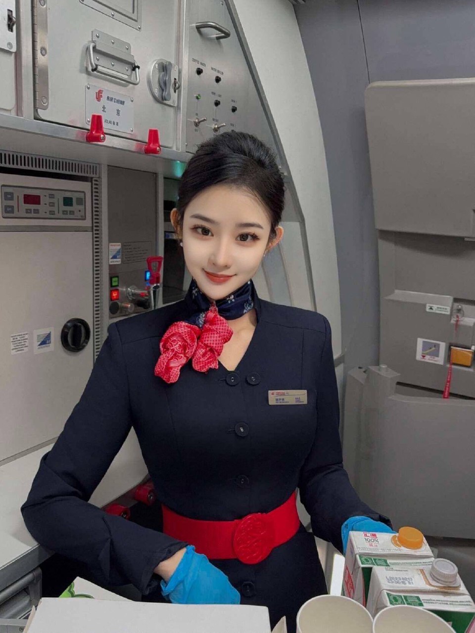 ID: 8480 - 上海 Call Girl