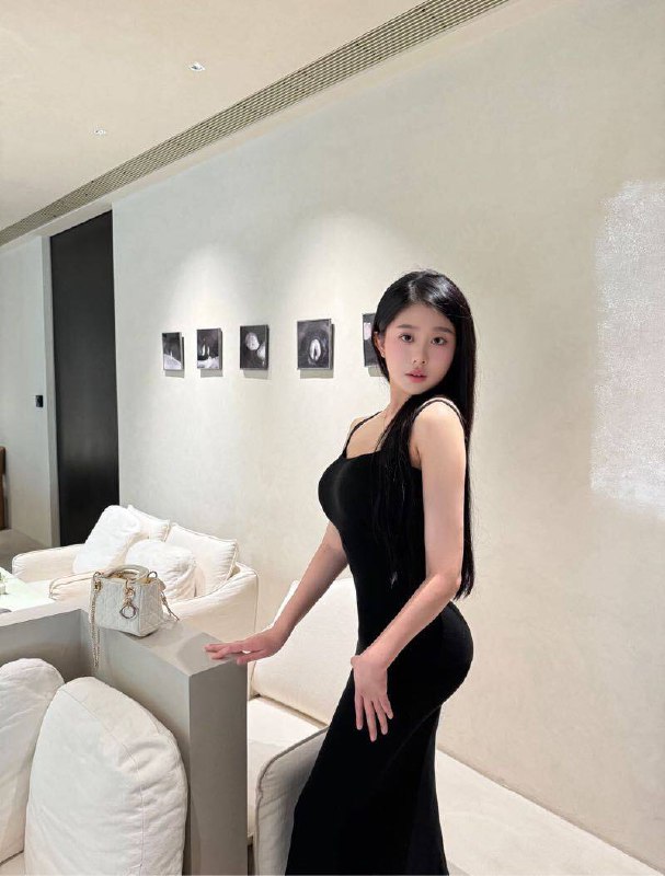 #福田，全身天然O整 九头身模特 真实02年 - Photo 3 - 深圳 Call Girl