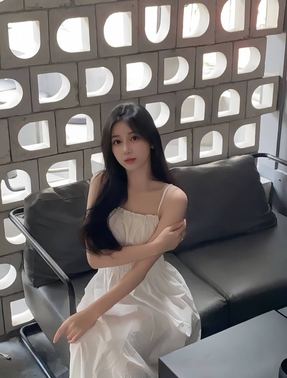 小简简 - 02岁 - 深圳 Call Girl