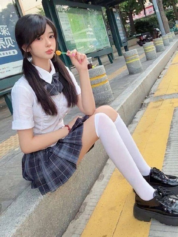 ID: 8222 - 深圳 Call Girl