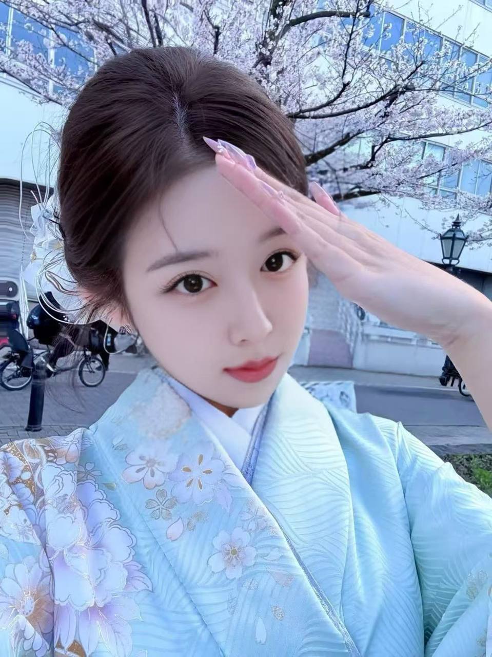 ID: 8236 - 深圳 Call Girl