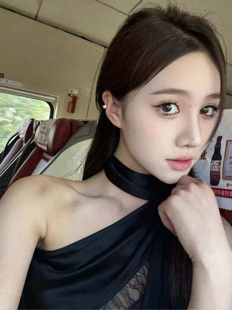 ID: 2075 - Photo 3 - 武汉 Call Girl