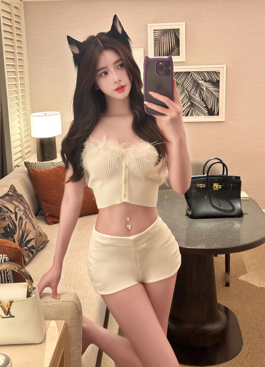 ID: 240 - 西安 Call Girl